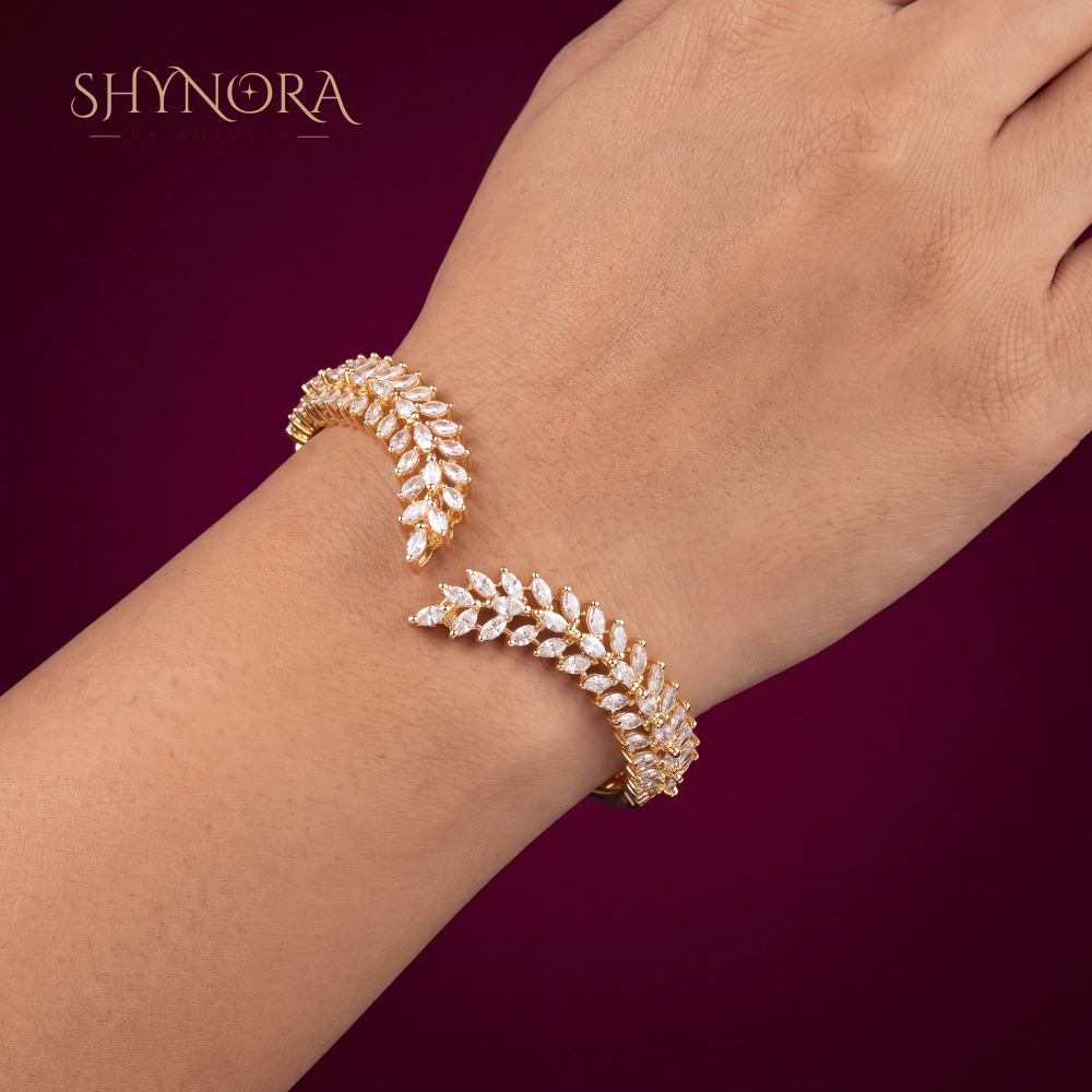 Marquise Leaf Climber Earring (Single) – Shynora By Shivali
