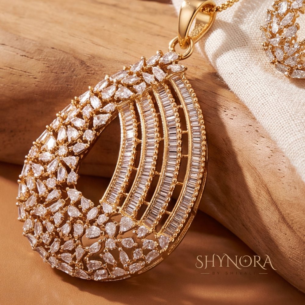 Classic Paisley AD Pendant Set – Shynora By Shivali