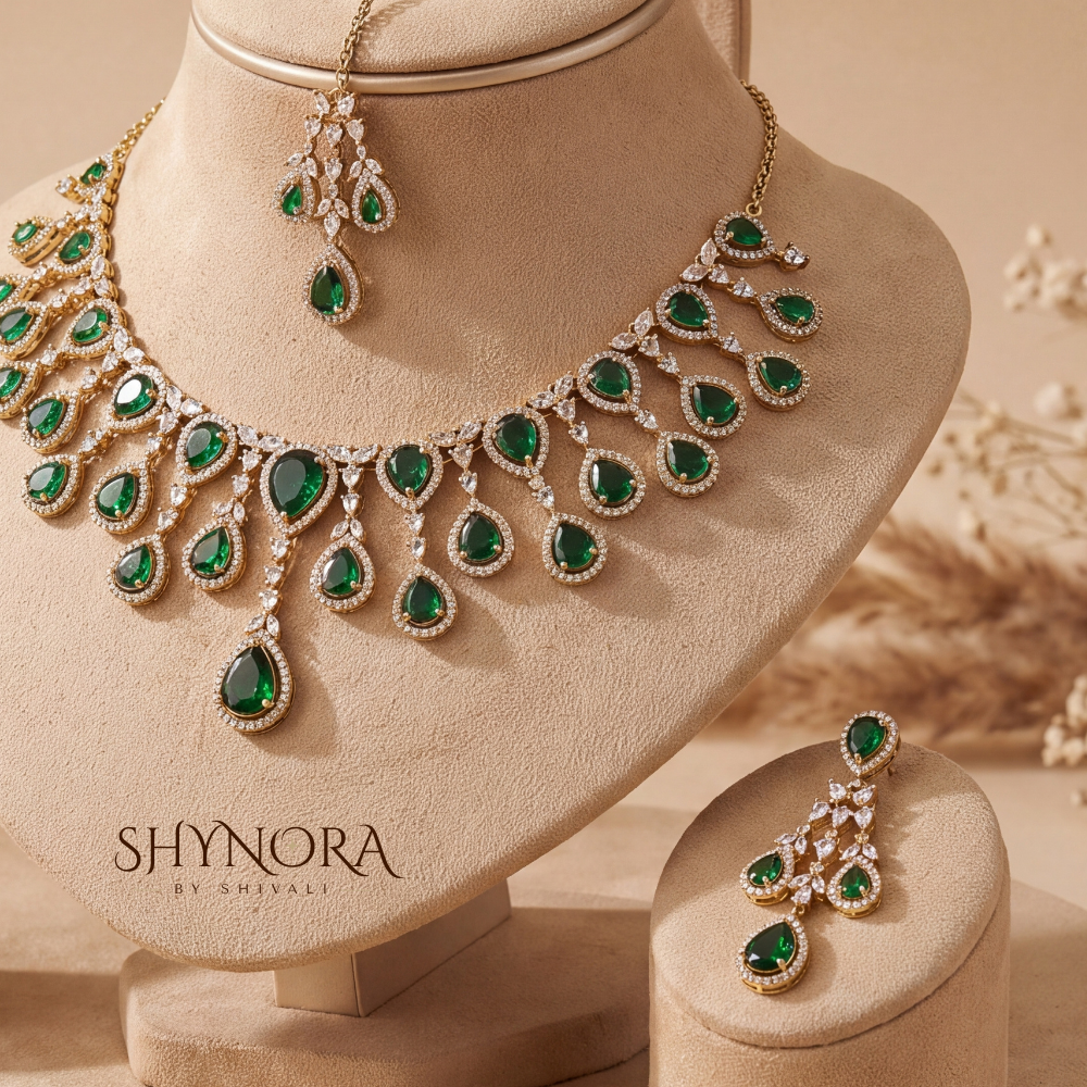 Emerald Pear Drop Fringe Necklace Set – Shynora By Shivali