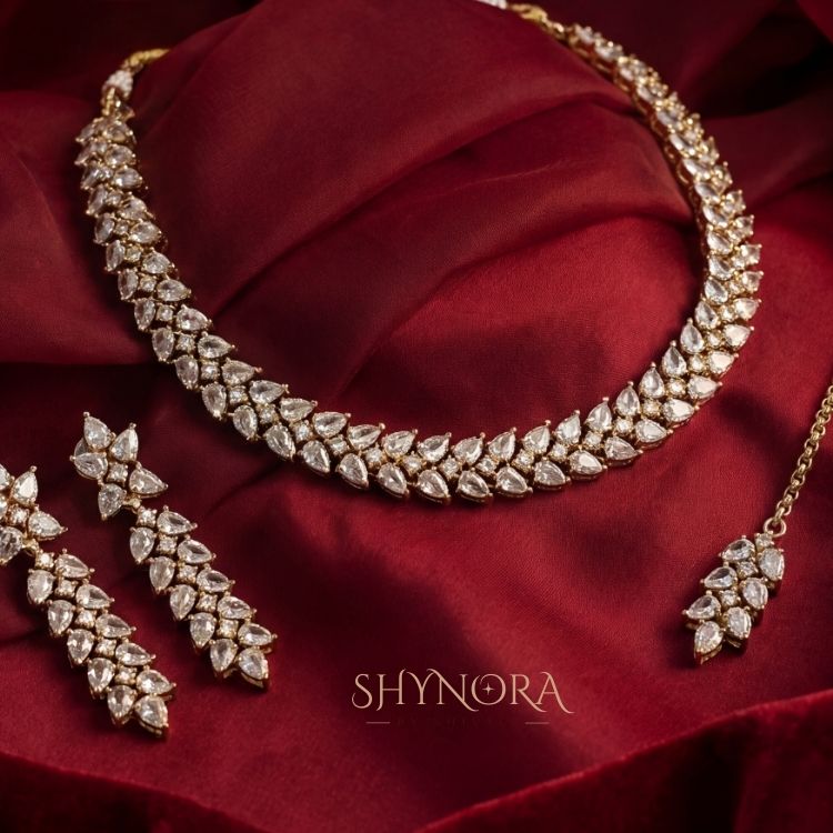 Classic AD Leaf Design Necklace Set with Maang Tikka