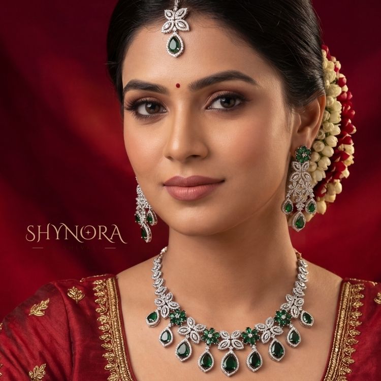 Emerald Green Floral Teardrop Necklace Set with Earrings & Maang Tikka