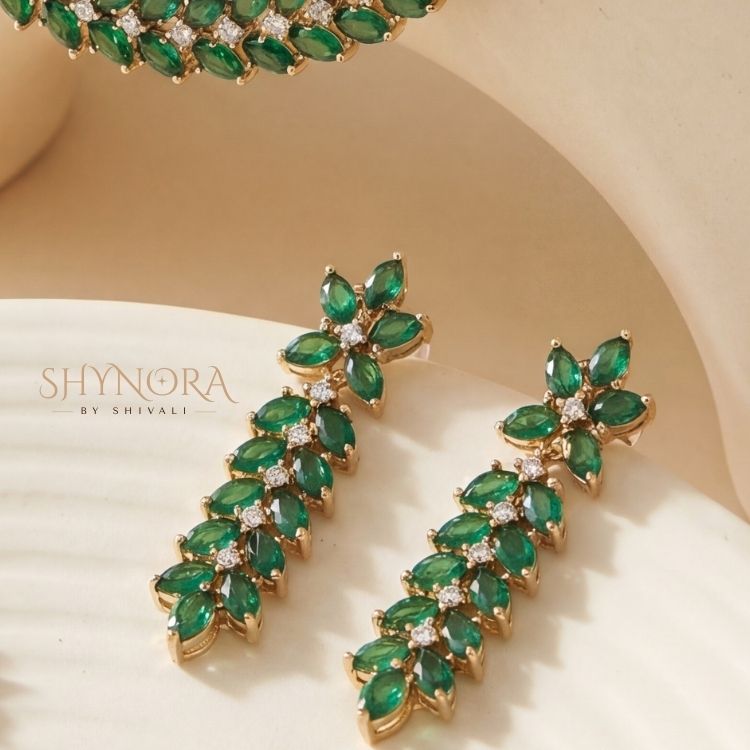 Emerald Green AD Leaf Necklace Set with Maang Tikka