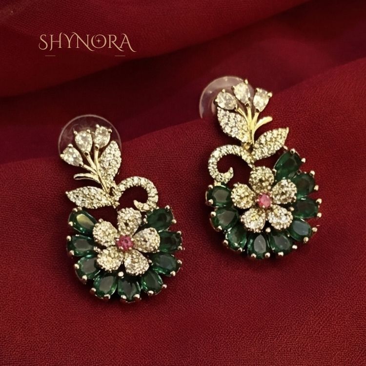 Zoya Emerald Floral Glow AD Necklace Set