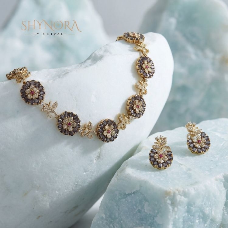 Noor Purple Floral Glow AD Necklace Set