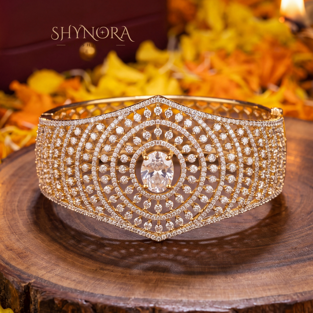 Round Halo Fan Kada – Shynora By Shivali