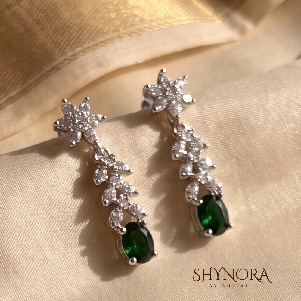 Emerald Marquise Leaf Pendant Necklace Set – Shynora By Shivali