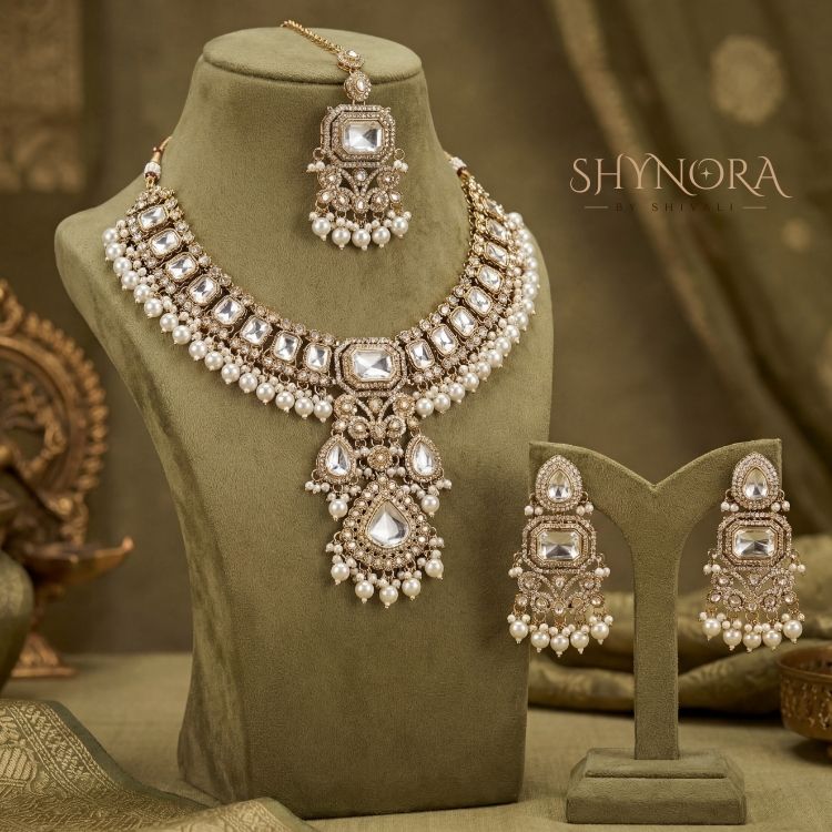 Zarqa Regal Kundan Pearl Bridal Set