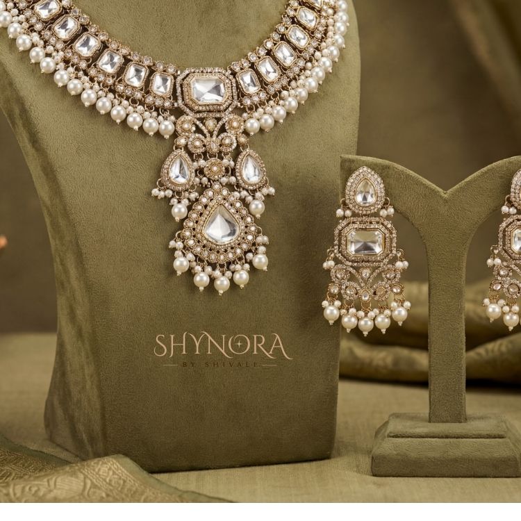 Zarqa Regal Kundan Pearl Bridal Set