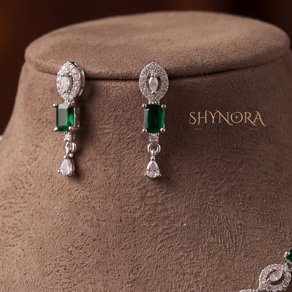 Emerald Oval Cluster Pear Pendant Necklace Set – Shynora By Shivali