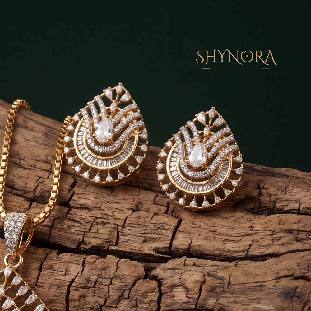 Rounded Scallop Teardrop AD Pendant Set – Shynora By Shivali