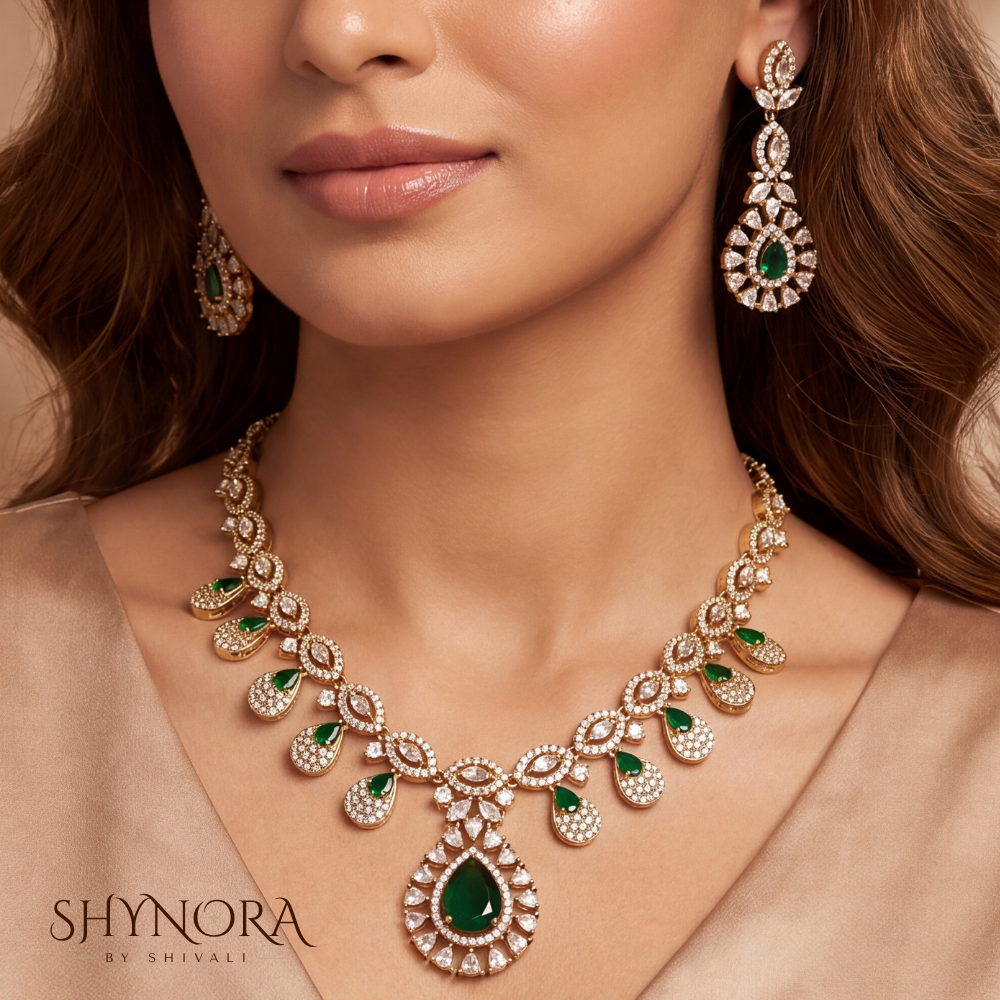 Emerald Pear Drop Delicate Necklace – Shynora By Shivali