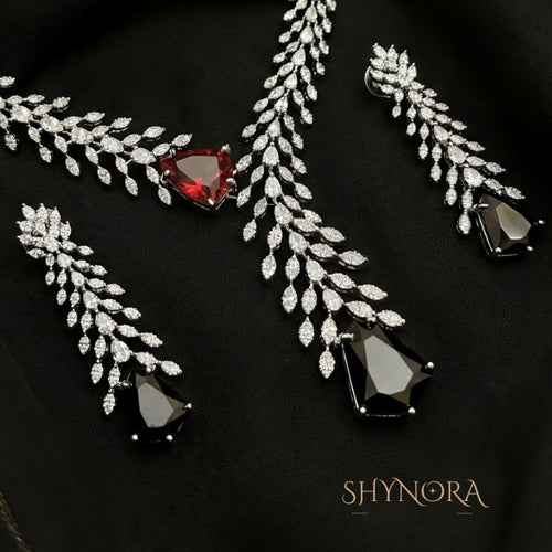 Arvena Dual-Tone Leaf Drop Necklace Set