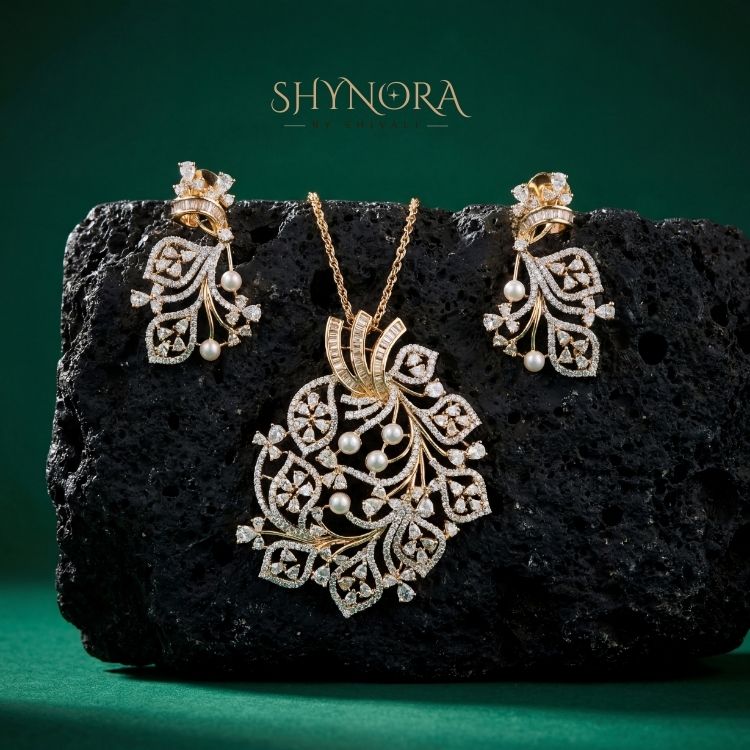 Pearl Whirl Diamond Pendant Set