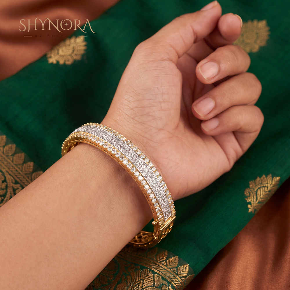 Thin Lattice Kada – Shynora By Shivali