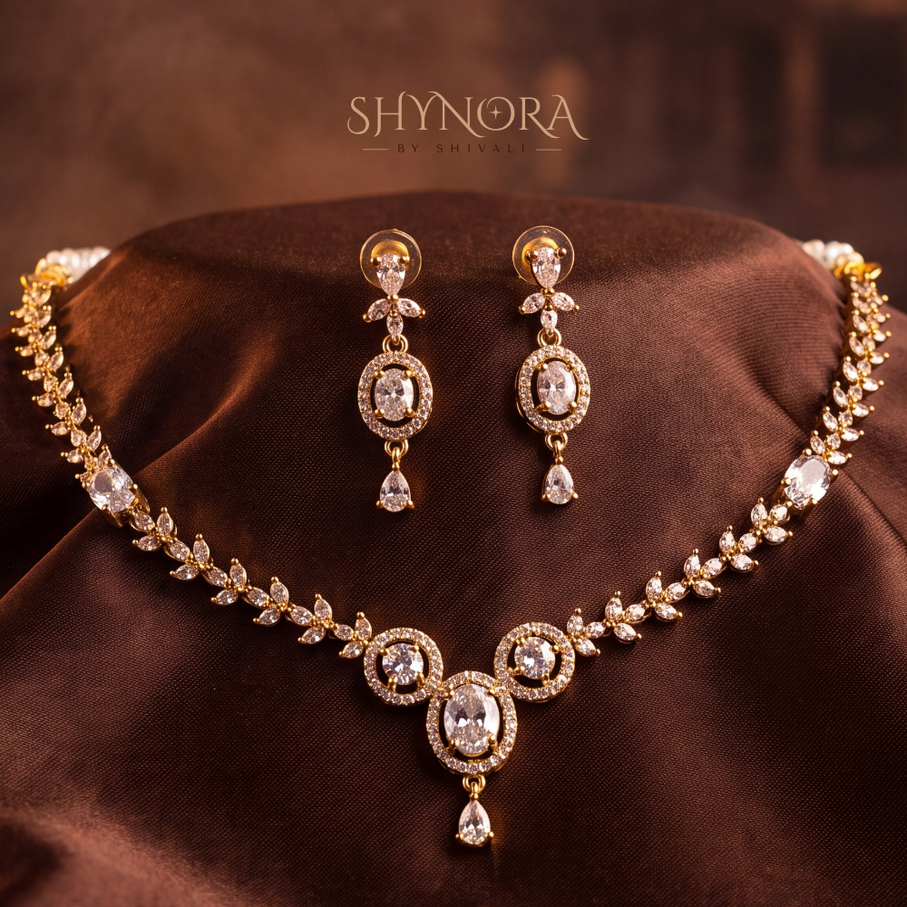 Oval Halo Trio Necklace Set – Shynora By Shivali