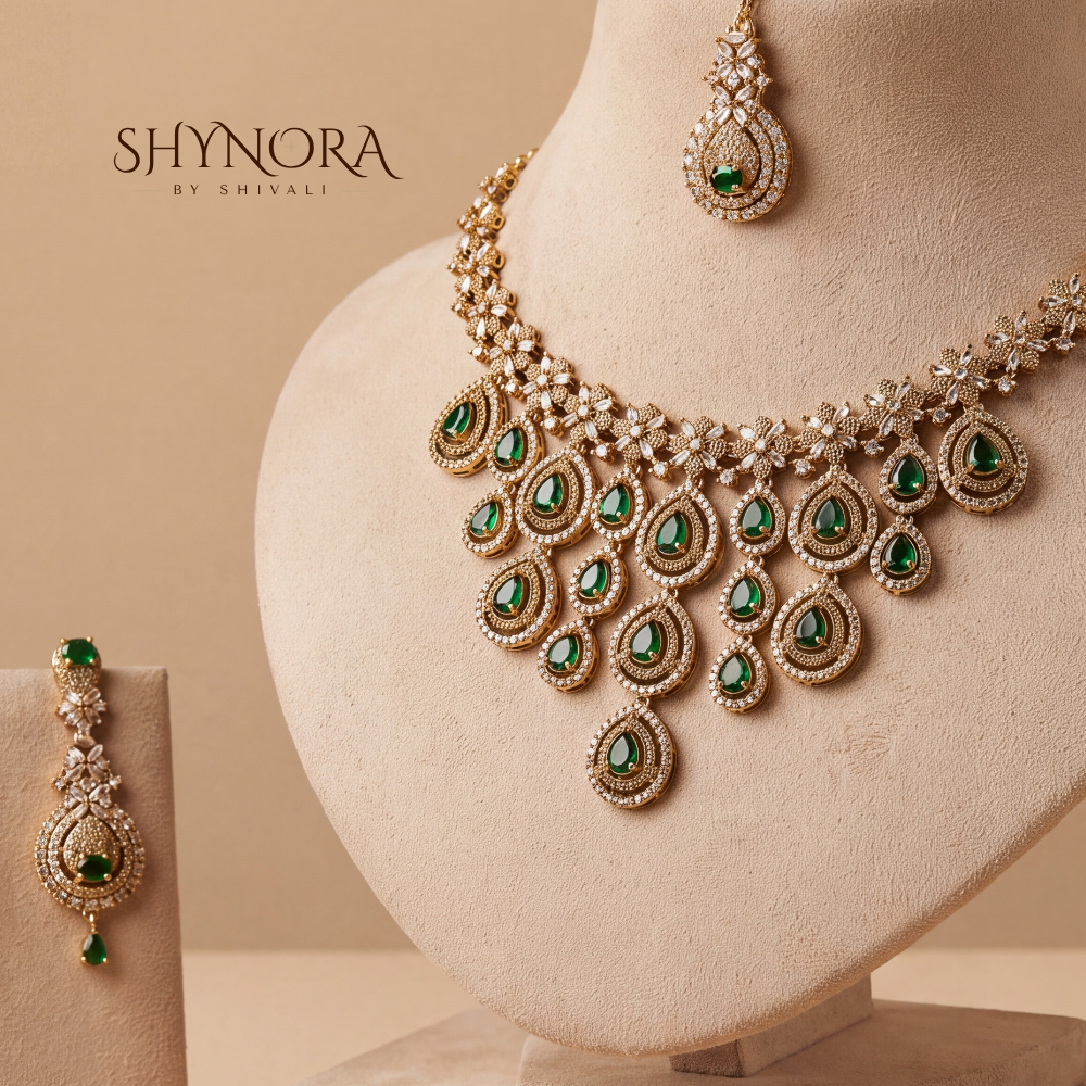 Emerald Pear Drop Bib Necklace Set – Shynora By Shivali
