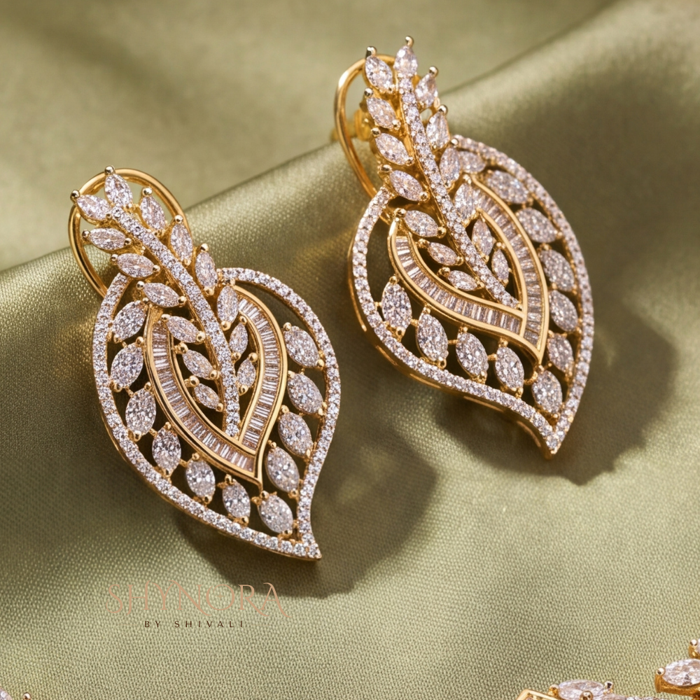 Crescent Leaf Necklace Set – Shynora By Shivali