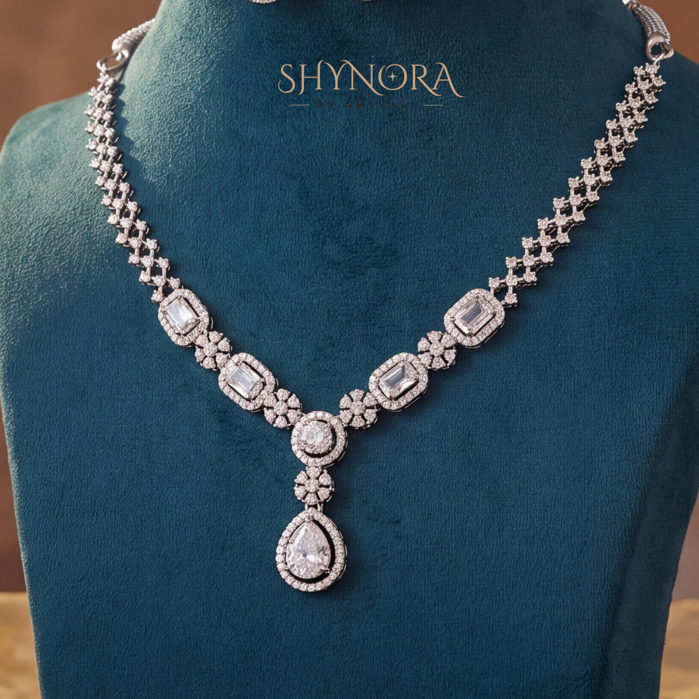 Graduated Drop Cluster Necklace Set – Shynora By Shivali