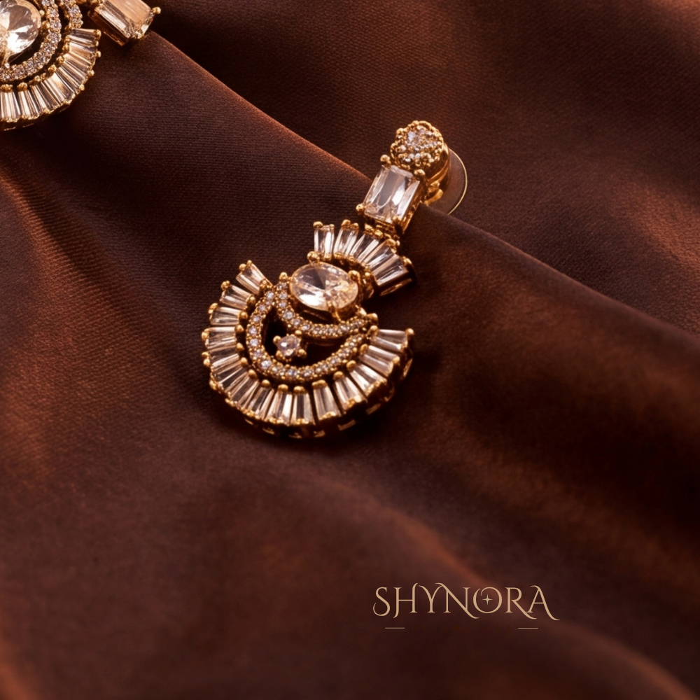 Fan Baguette Necklace Set – Shynora By Shivali