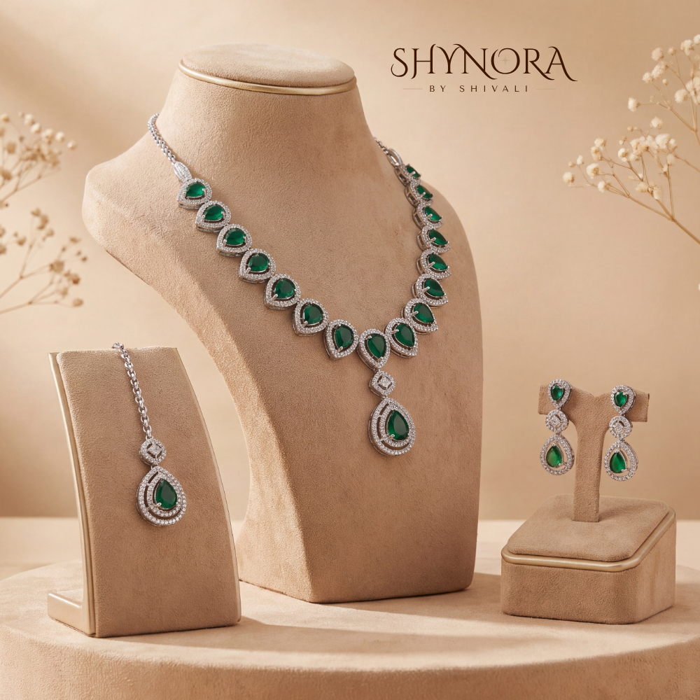 Emerald Pear Cluster Necklace Set – Shynora By Shivali
