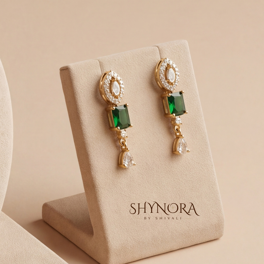 Emerald Oval Cluster Chain Necklace Set – Shynora By Shivali