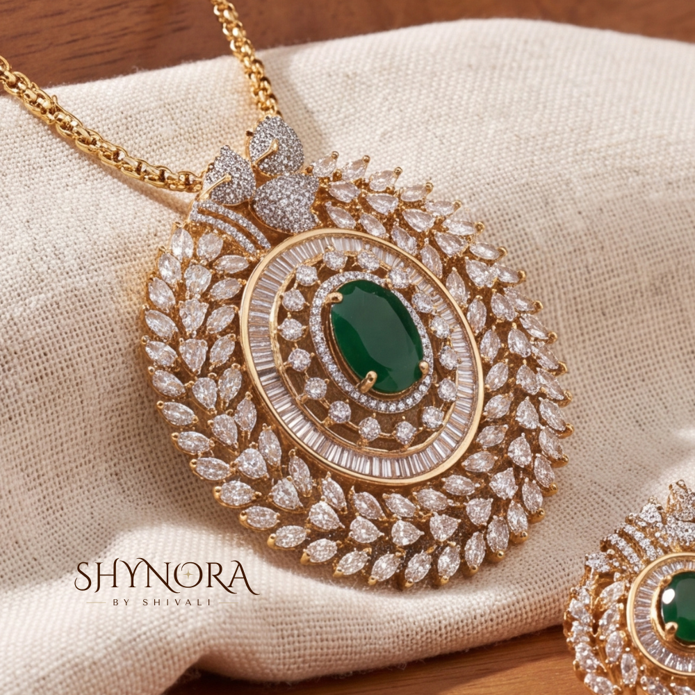 Emerald Floral Halo Pendant Set – Shynora By Shivali
