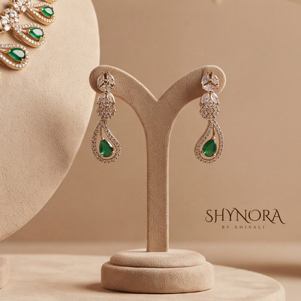 Emerald Leaf Cluster Necklace Set – Shynora By Shivali