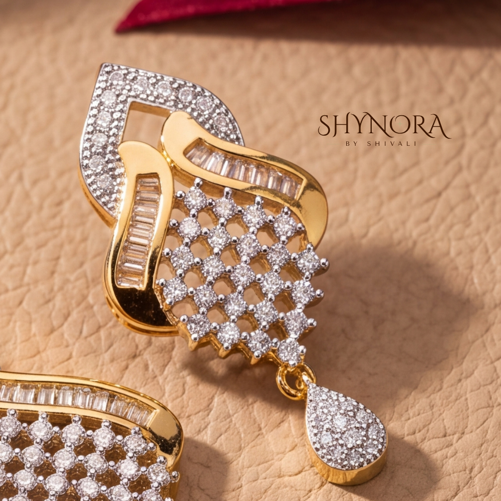 Diamond Lattice Kite Pendant Set – Shynora By Shivali