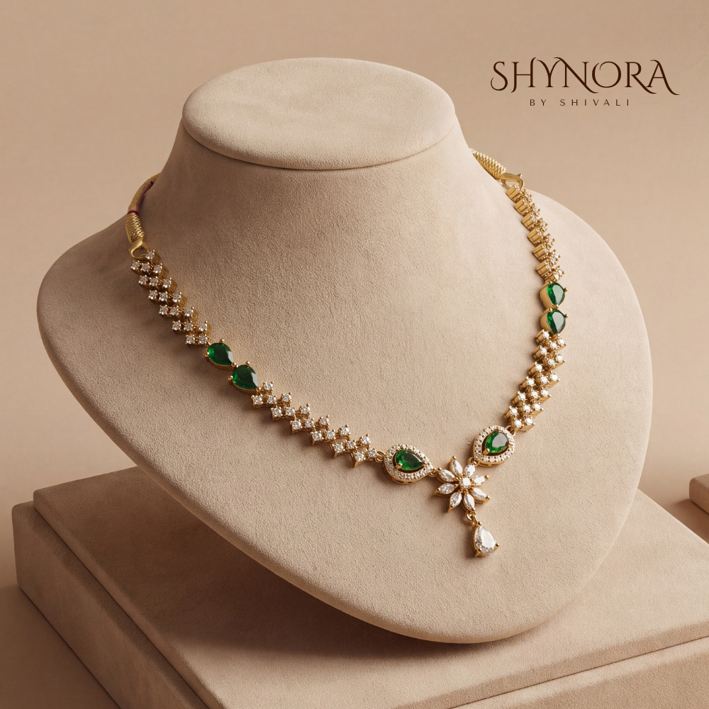 Emerald Oval Cluster Chain Necklace Set – Shynora By Shivali