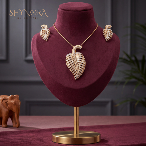 Elongated Feather Leaf Pendant Set – Shynora By Shivali