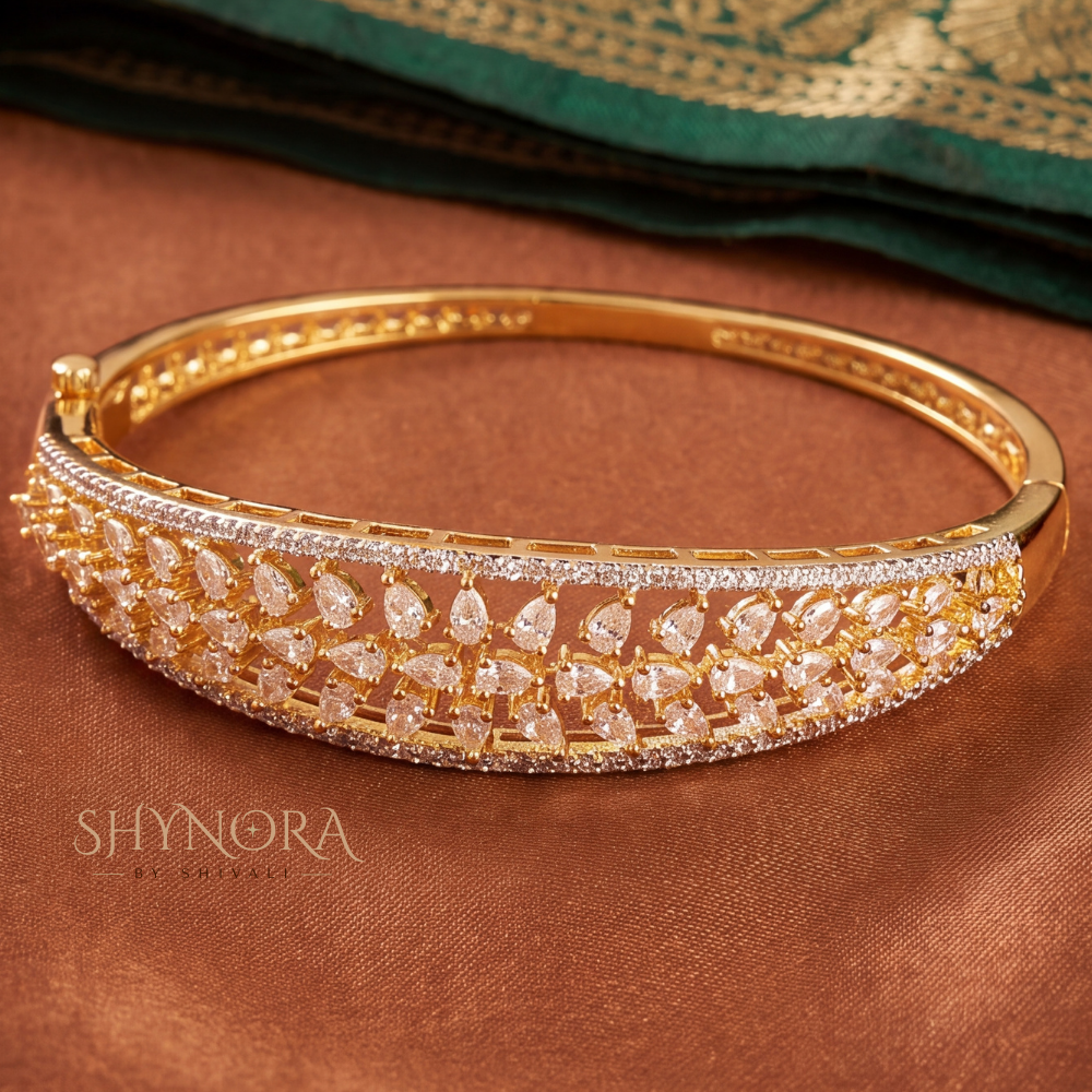 Leaf Pattern Wide Kada – Shynora By Shivali