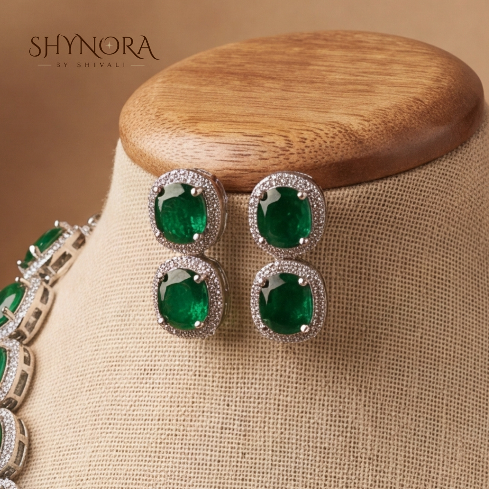 Emerald Oval Cluster Necklace Set – Shynora By Shivali