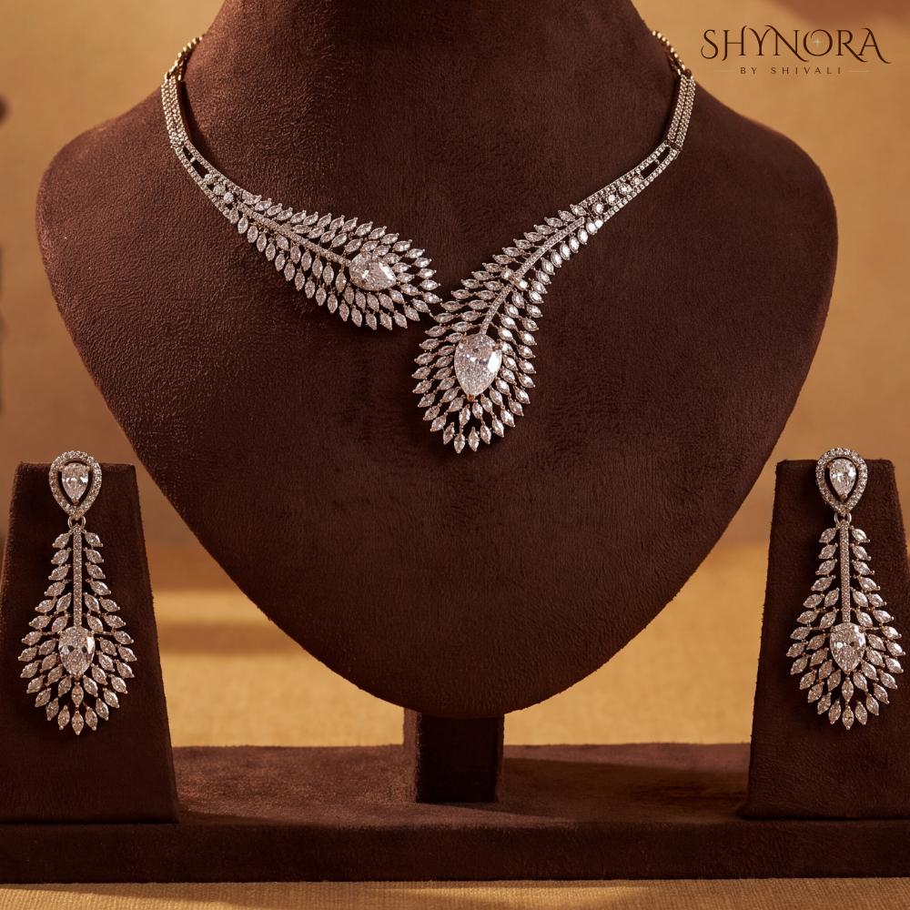 Diamond Floral Leaf Pendant Necklace – Shynora By Shivali