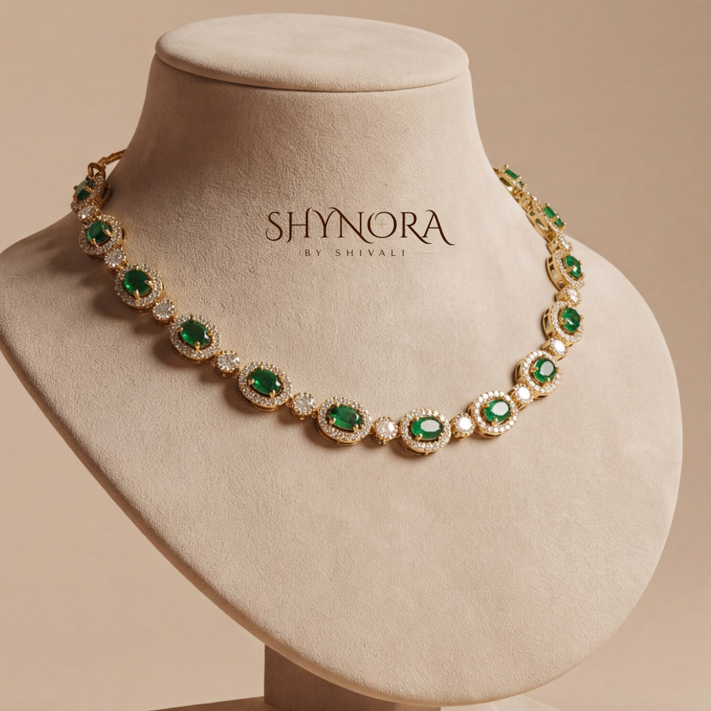 Emerald Round Delicate Necklace Set – Shynora By Shivali