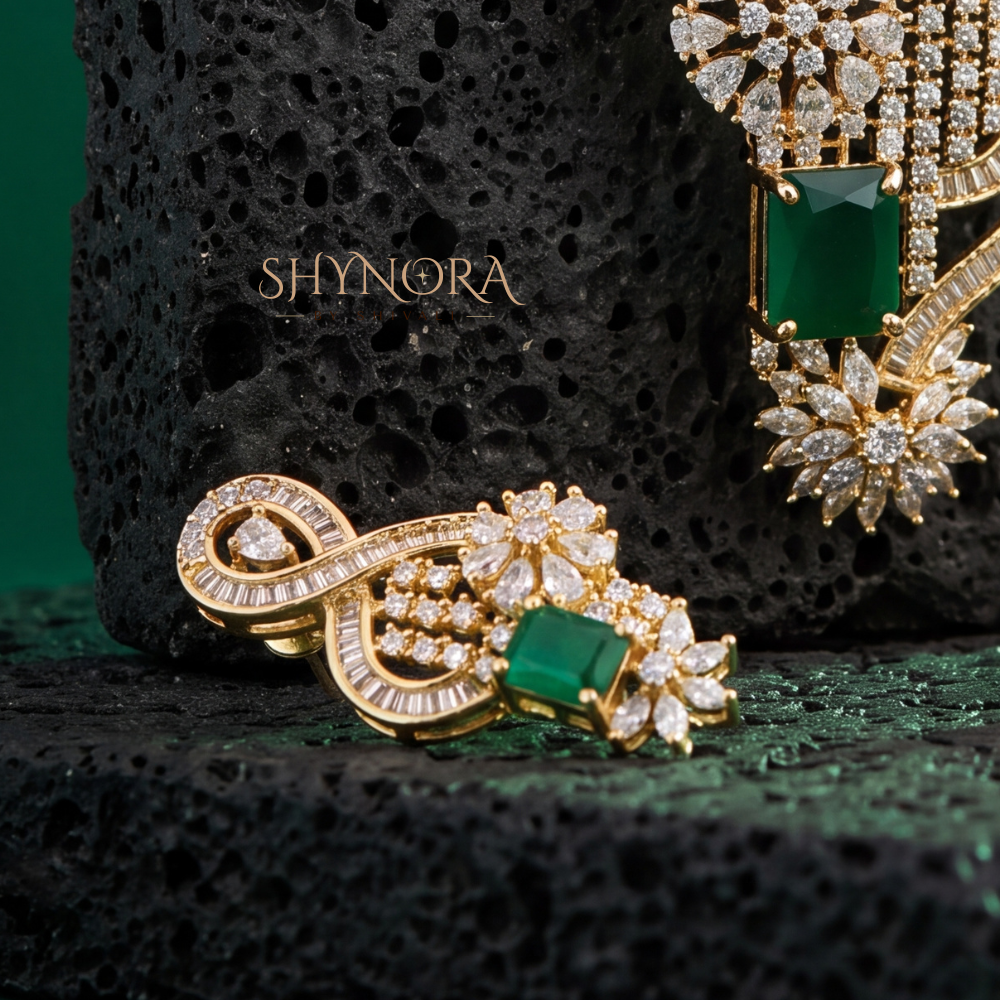 Emerald Scroll Cluster Pendant Set – Shynora By Shivali