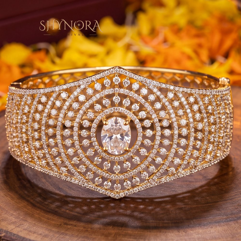 Round Halo Fan Kada – Shynora By Shivali