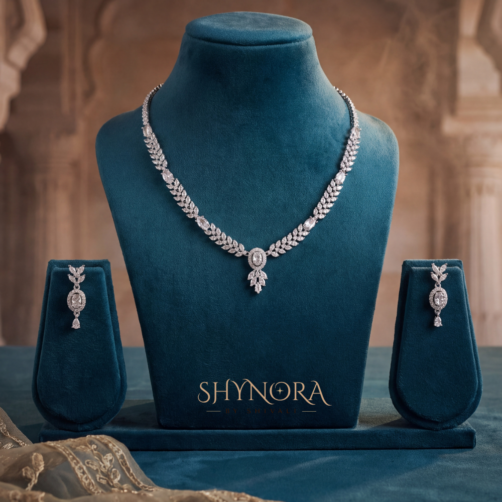 Leaf Vine Oval Pendant Necklace Set – Shynora By Shivali
