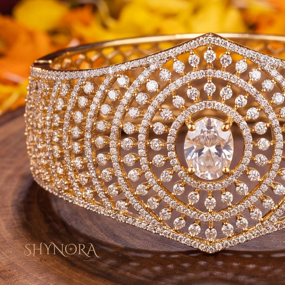 Round Halo Fan Kada – Shynora By Shivali