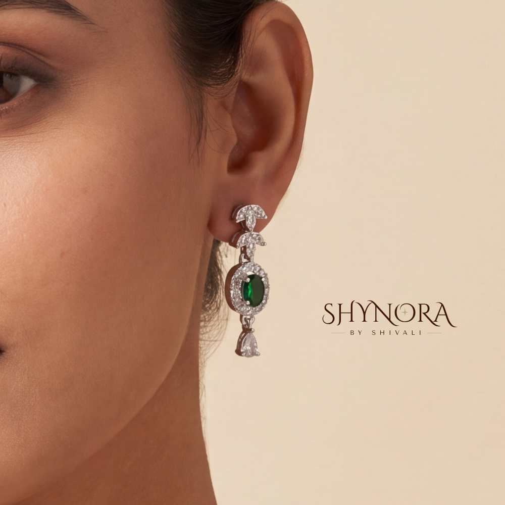 Emerald Oval Cluster Pendant Necklace Set – Shynora By Shivali