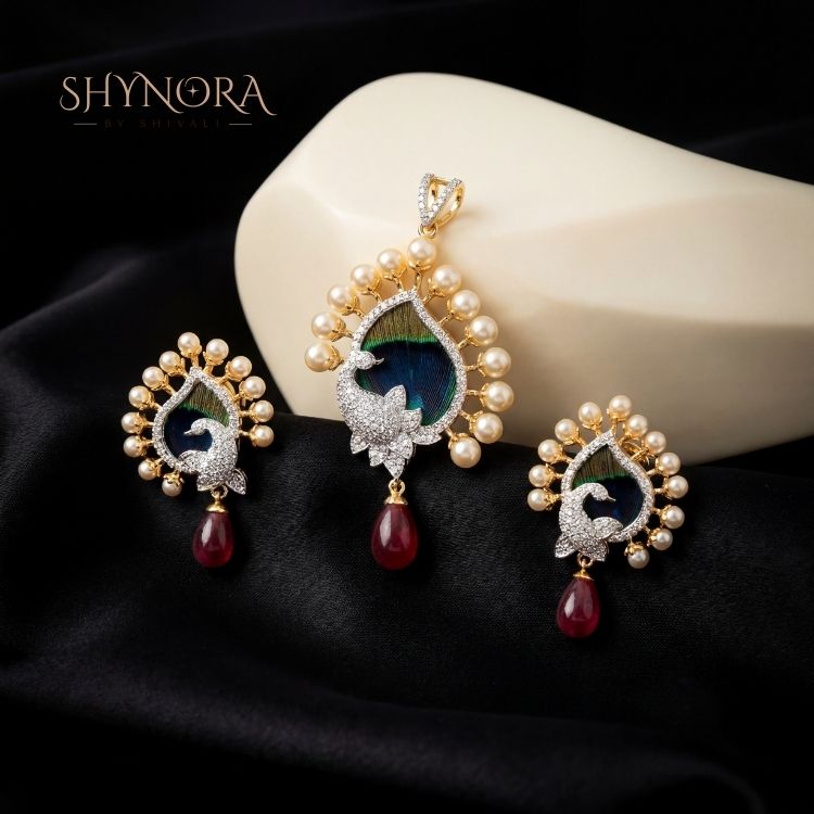Mayura Pearl Grace Pendant Set