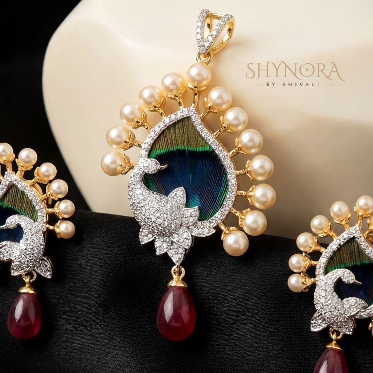 Mayura Pearl Grace Pendant Set