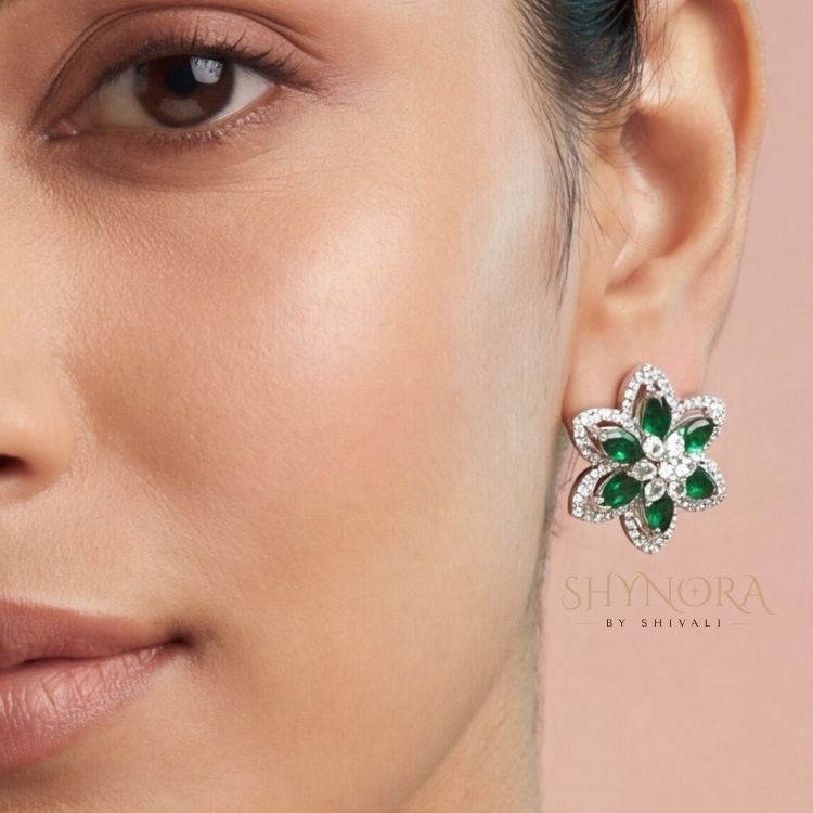 Heer Emerald Bloom AD Pendant Set