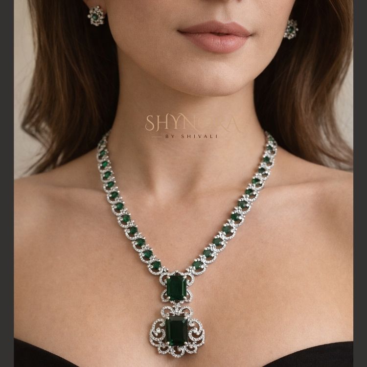 Royal Emerald Green Stone Necklace Set with Stud Earrings for Women