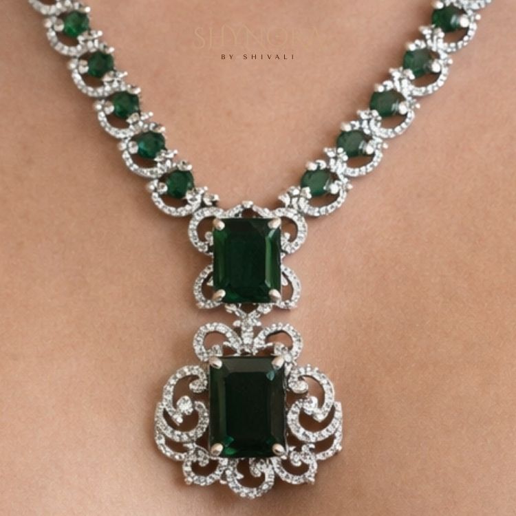 Royal Emerald Green Stone Necklace Set with Stud Earrings for Women