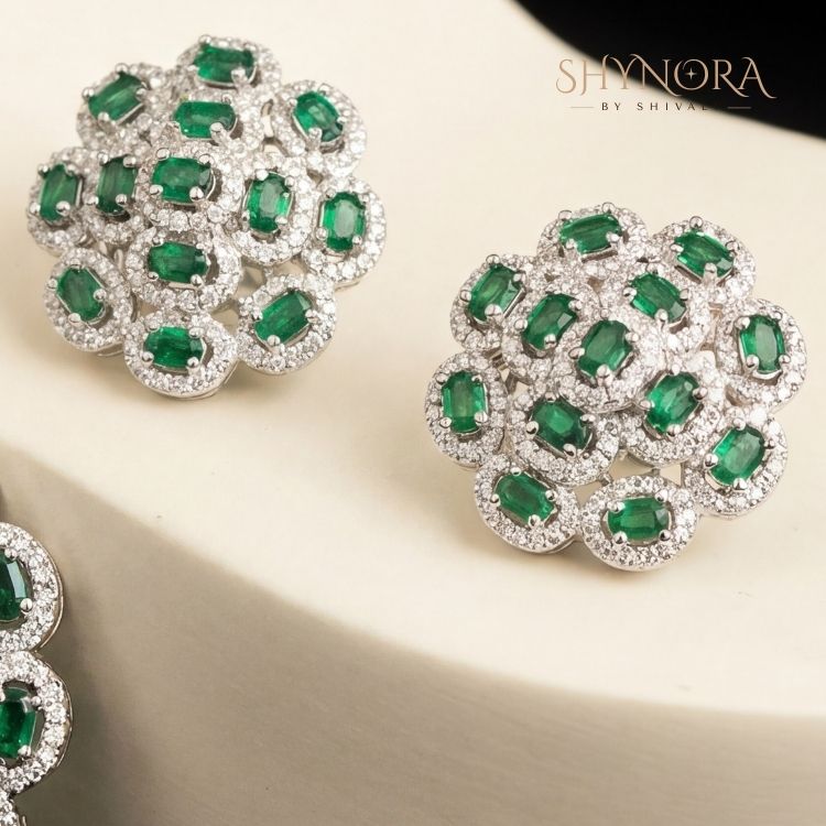 Heer Emerald Bloom AD Pendant Set