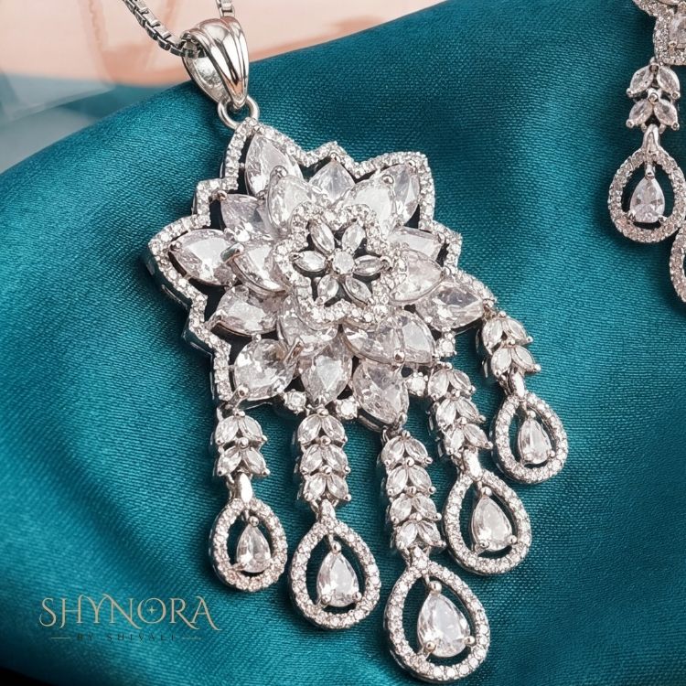 Noor Blossom Drop AD Pendant Set